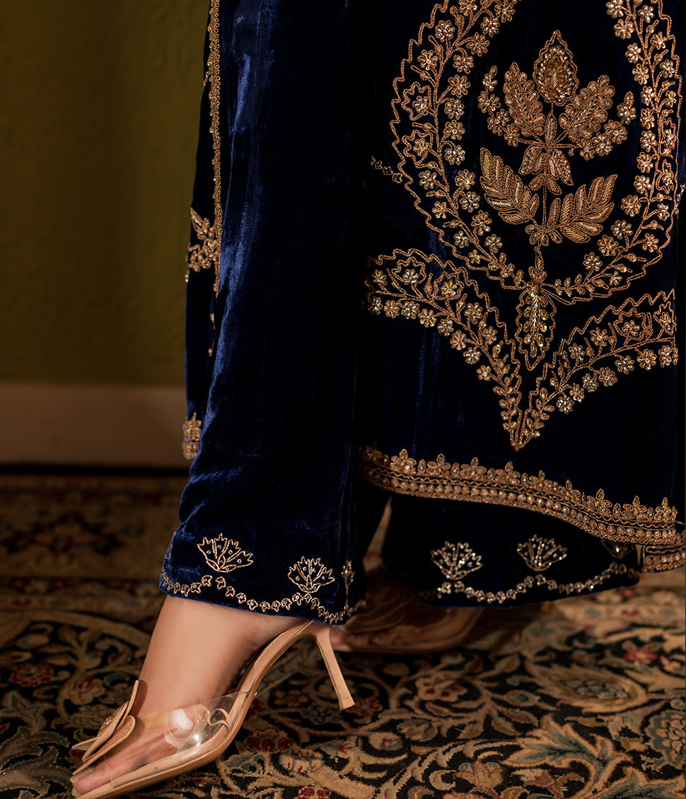 Belis: Enchanting – Silk Velvet Front Open Coat Ensemble