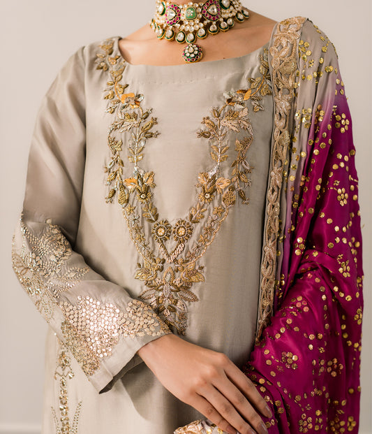 Mehtab – Kamdani & Dabka Tissue Zari Ensemble