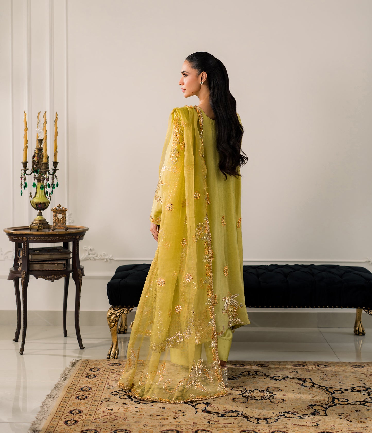 Talaaye – Handcrafted Kamdani & Zari Ensemble